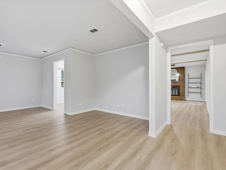 5719 Enchanted Ln — Photo 4