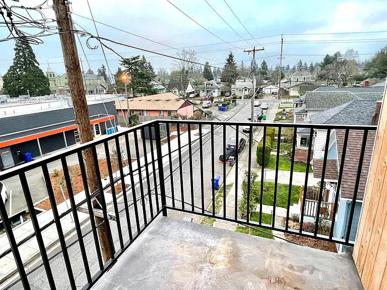 4415 SE 61st Ave — Photo 9
