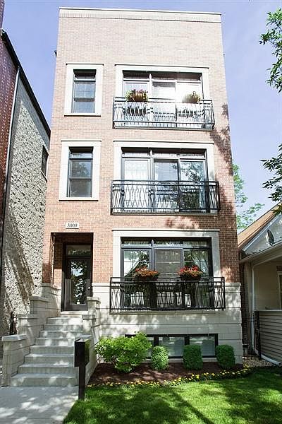 1st image of 3009 N Damen Ave #3