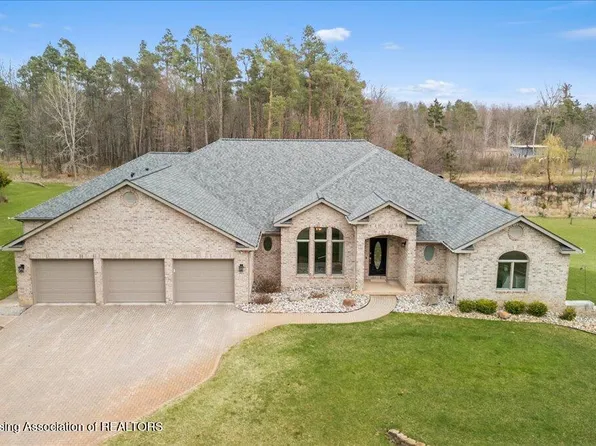 3402 Josette Ln, Lansing, MI 48906