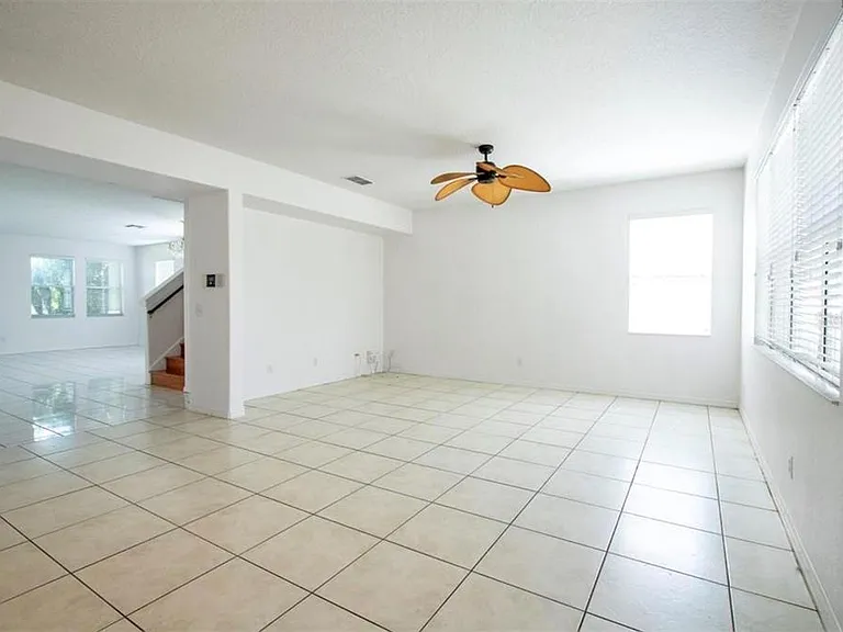 1412 Blackwater Pond Dr — Photo 6