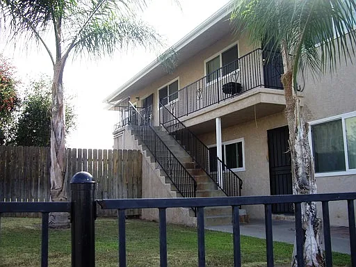 Great location in El Cajon — Photo 4