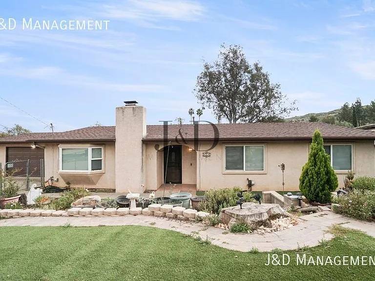 151 Bonita Pl — Photo 1