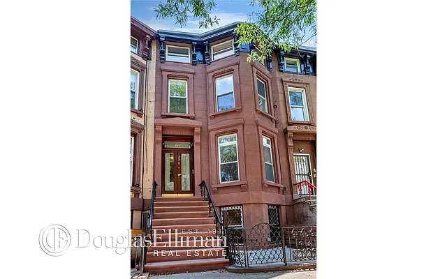 Rented by Douglas Elliman | media 23