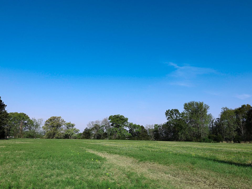 2nd image of Alpha Rd