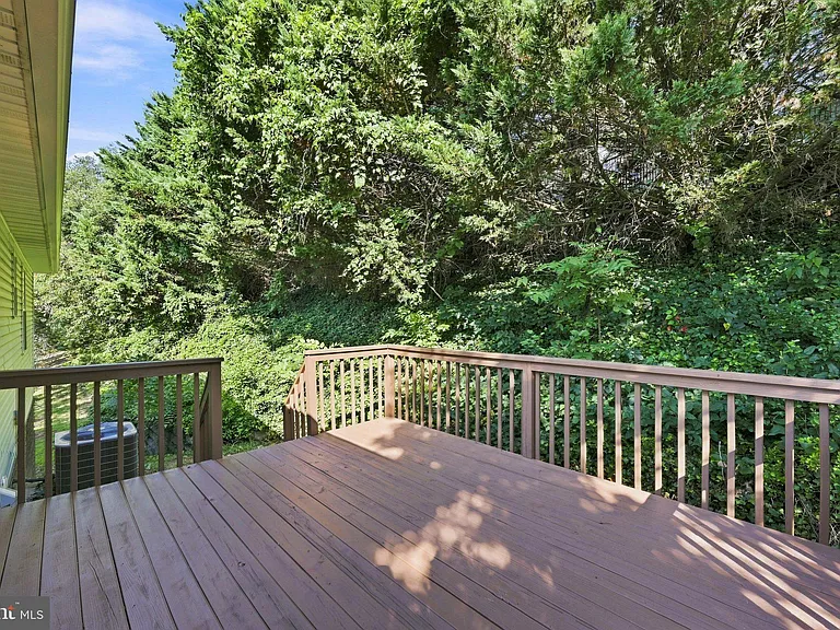1183 River Bend Ct — Photo 23