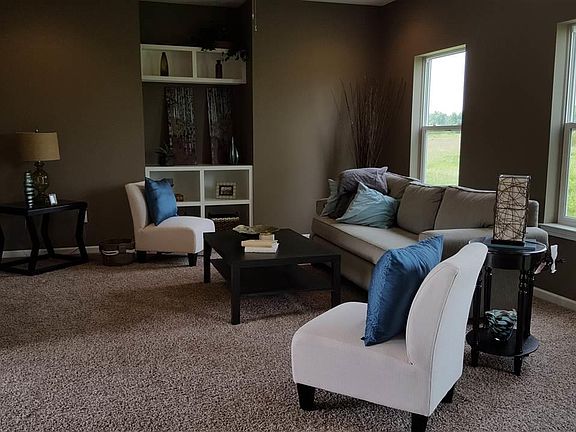 4th image of 19 Serene Valley Dr