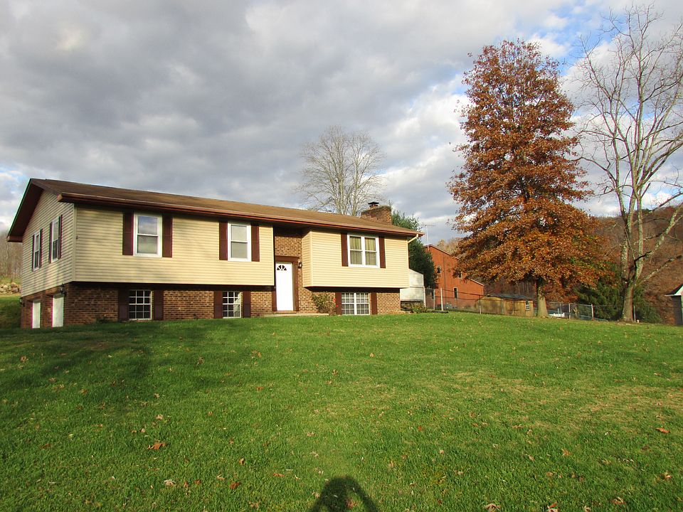 1st image of 26 Gardenview Ln