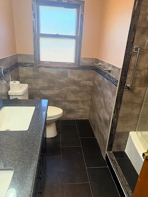 4 bed, 2.5 bath, 2272 sqft, $3,850 — Photo 4