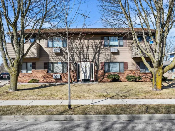 131-141 Maple Ave S, Slinger, WI 53086