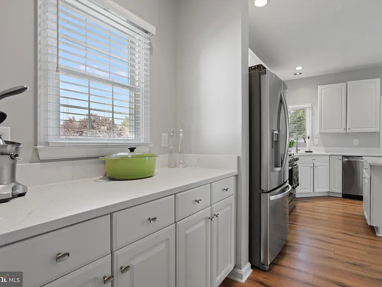 42903 Redfield St — Photo 15