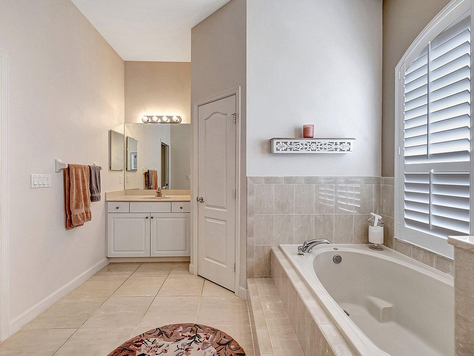 1st image of 6011 NW Baynard Drive
