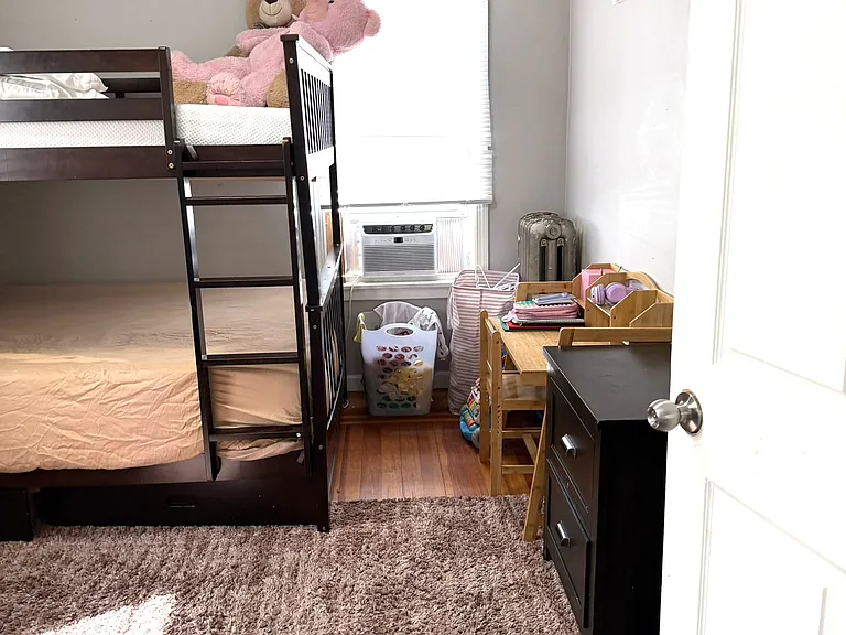 28 Radcliffe Ave #1 — Photo 7