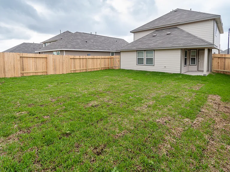 24418 Borelli Dr — Photo 5