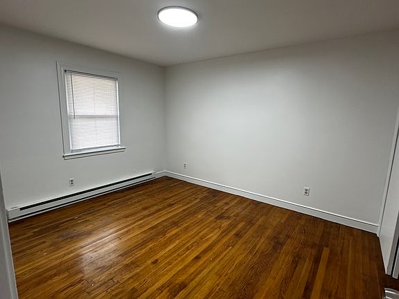 3rd image of 15 Patrick Henry St #28