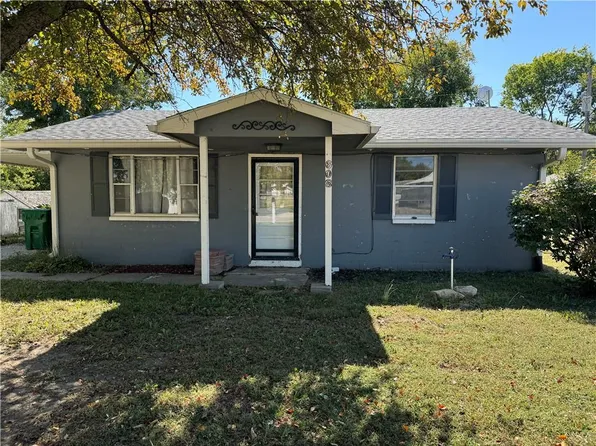 608 Ratz St, Valley Falls, KS 66088