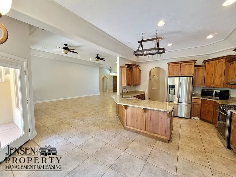 2078 N Gunsight Dr — Photo 22