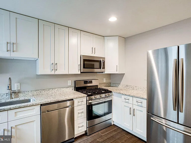 2648 Bowen Rd SE — Photo 12