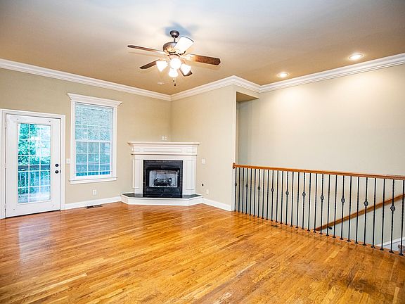 4th image of 605 Tunbridge Dr
