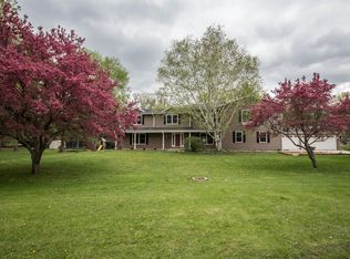 407 Cymric Ct, Wales, WI 53183