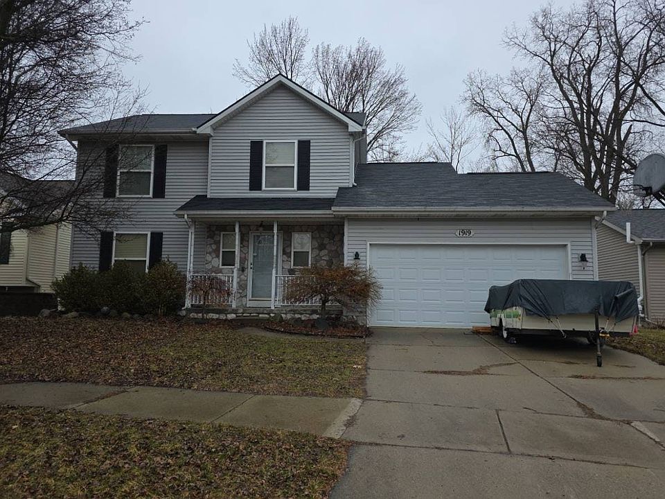 1st image of 1919 Bowker Dr