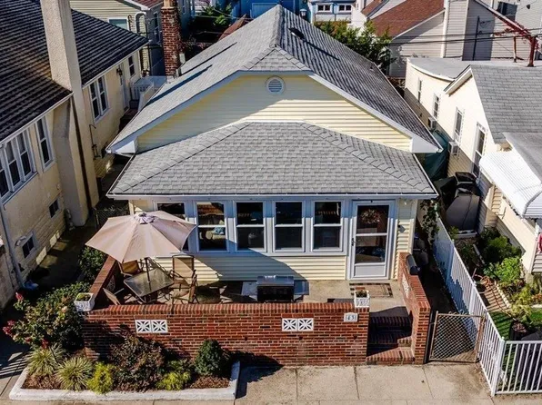43 Pennsylvania Avenue, Long Beach, NY 11561
