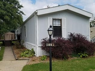 1610 E Robinson St, Knoxville, IA 50138