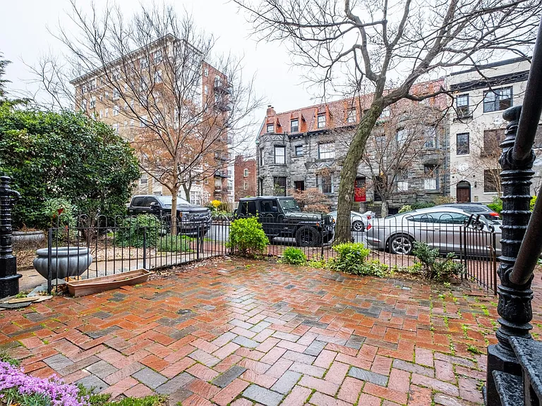 1611 S St NW — Photo 3