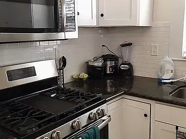 102 W Fulton St #1 — Photo 4