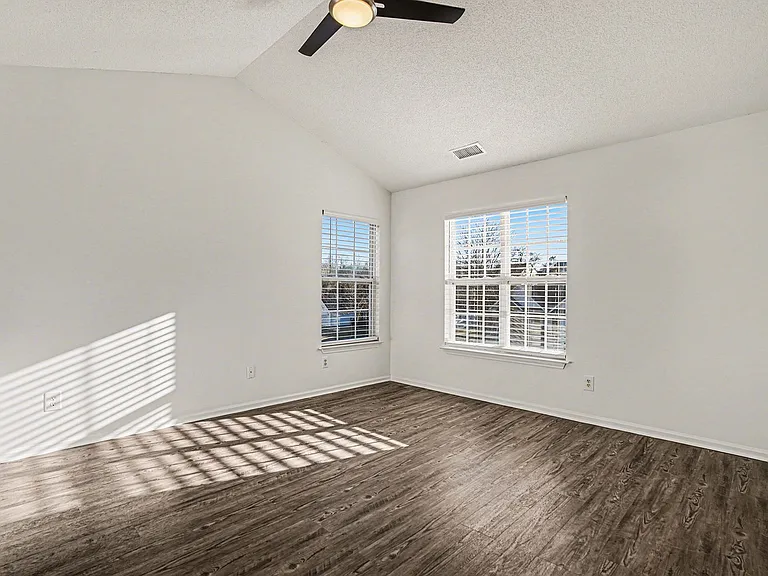 14423 Southbridge Forest Dr — Photo 19