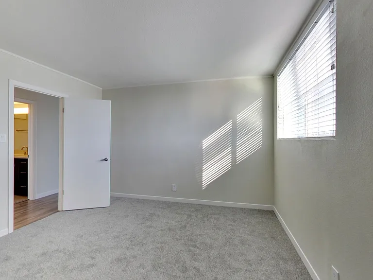 Panomar Luxury Apartments — Photo 79