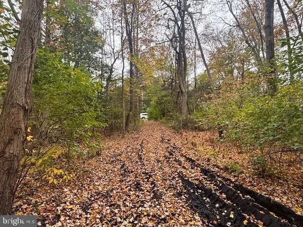 23 Kuzyk Rd, Cream Ridge, NJ 08514