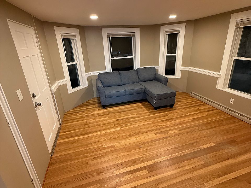 1st image of 76-78 Lowell St Floor 76-1
