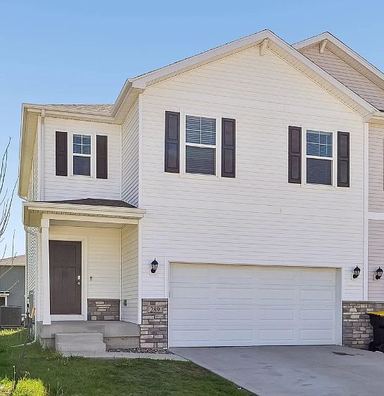 1st image of 289 NW Charlestown Ln #1
