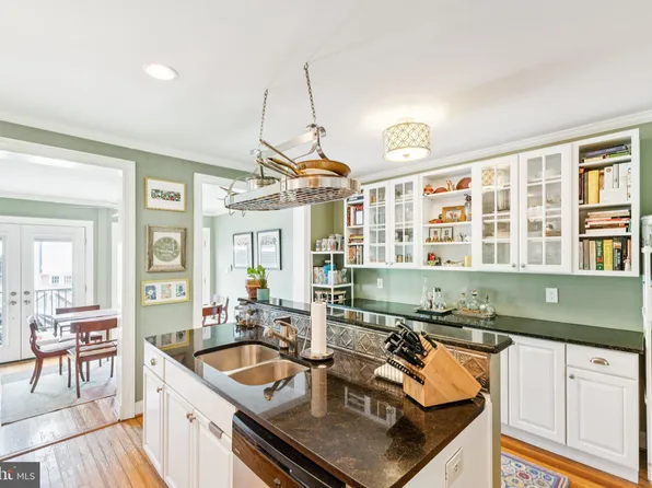 1814 D St SE, Washington, DC 20003