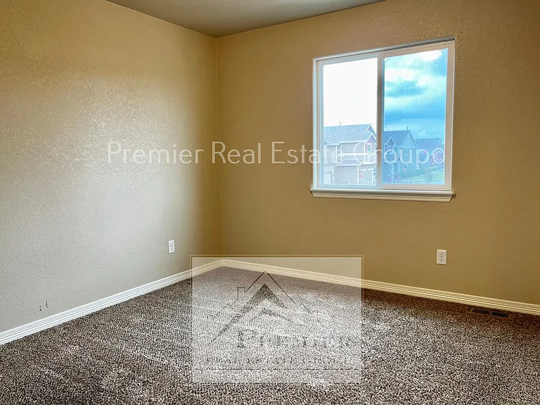 6118 Journey Dr — Photo 9