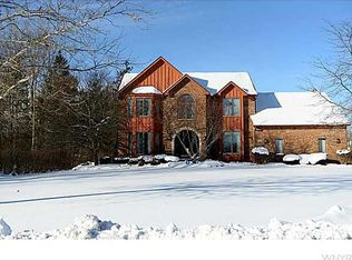 4623 Kriston Ln, North Tonawanda, NY 14120