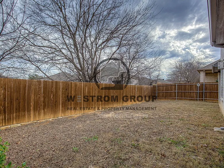 10320 Linger Ln — Photo 40