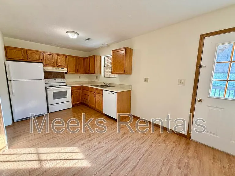 Sigler Townhomes — Photo 8