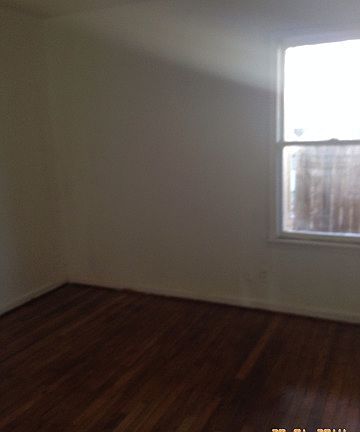 4th image of 1111 Division Ave
