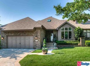 1326 N 97th Plz, Omaha, NE 68114