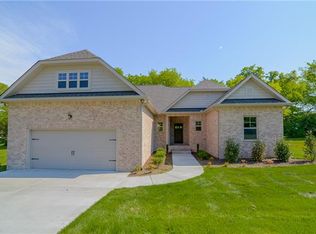 143 Odie Ray St, Gallatin, TN 37066