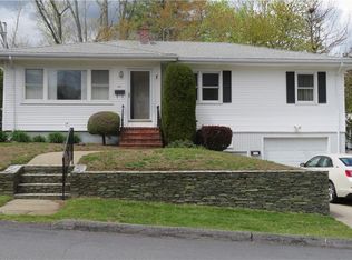 49 Belvedere St, Johnston, RI 02919