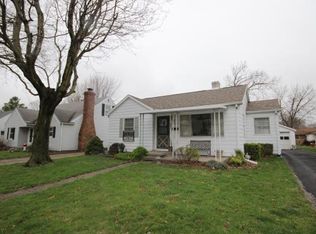 3004 Oak Ave, Mattoon, IL 61938