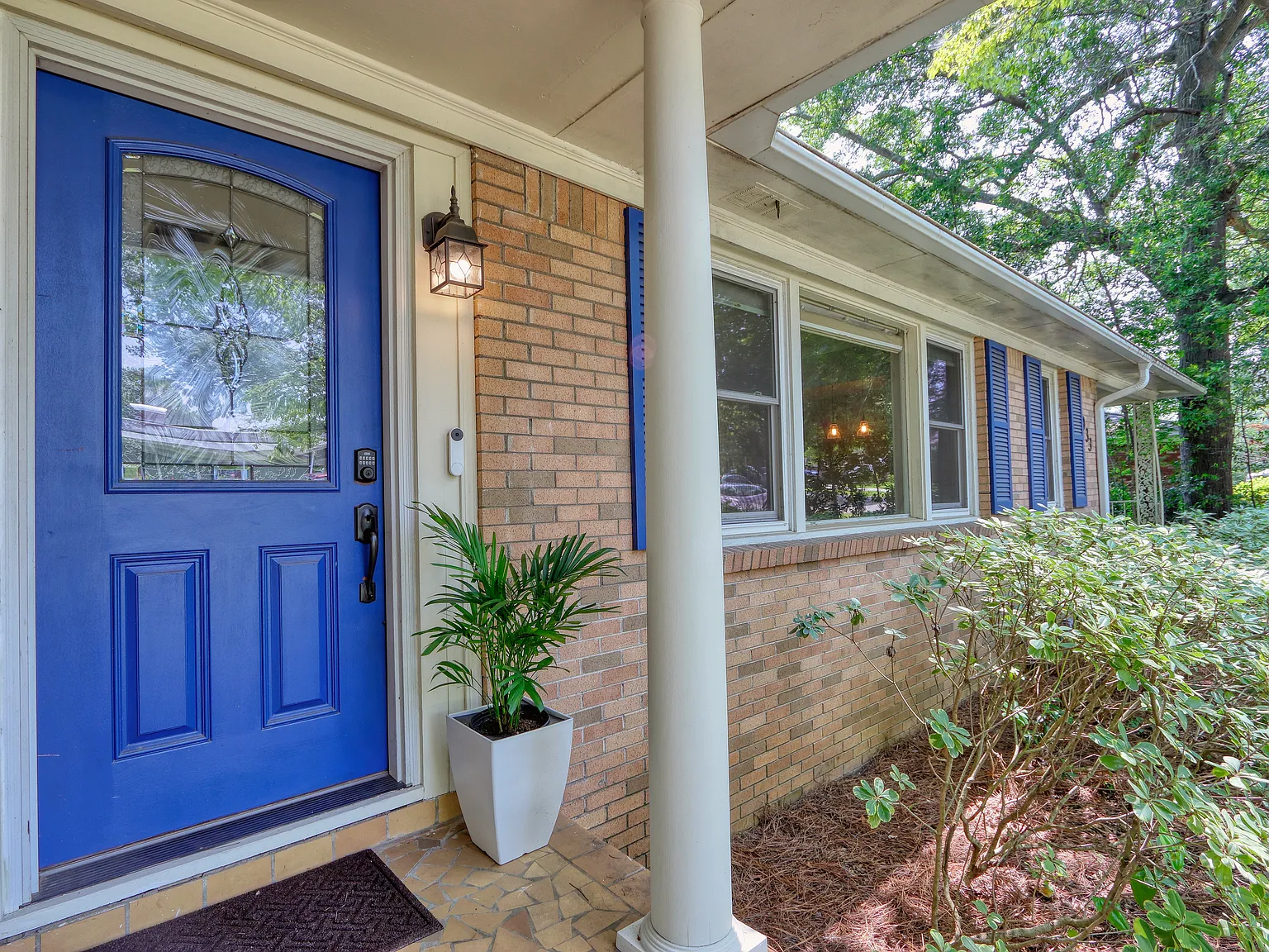 933 Gabriel Rd — Photo 2