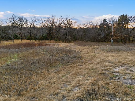 5th image of 2 County Road 3570