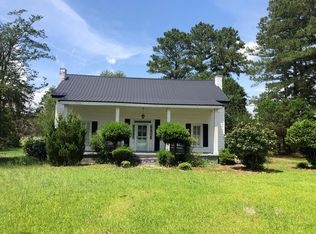 1631 Roanoke Rd, Newton Grove, NC 28366