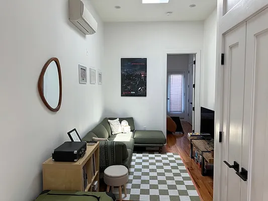 Rented by Gold-Stone Realty | media 10