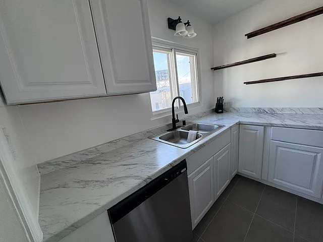 8501 S 5th Ave #1/2 — Photo 13