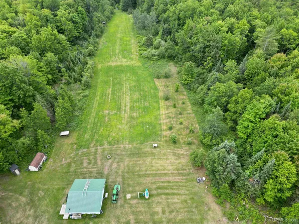 N2661 Atherton Rd, Traunik, MI 49891